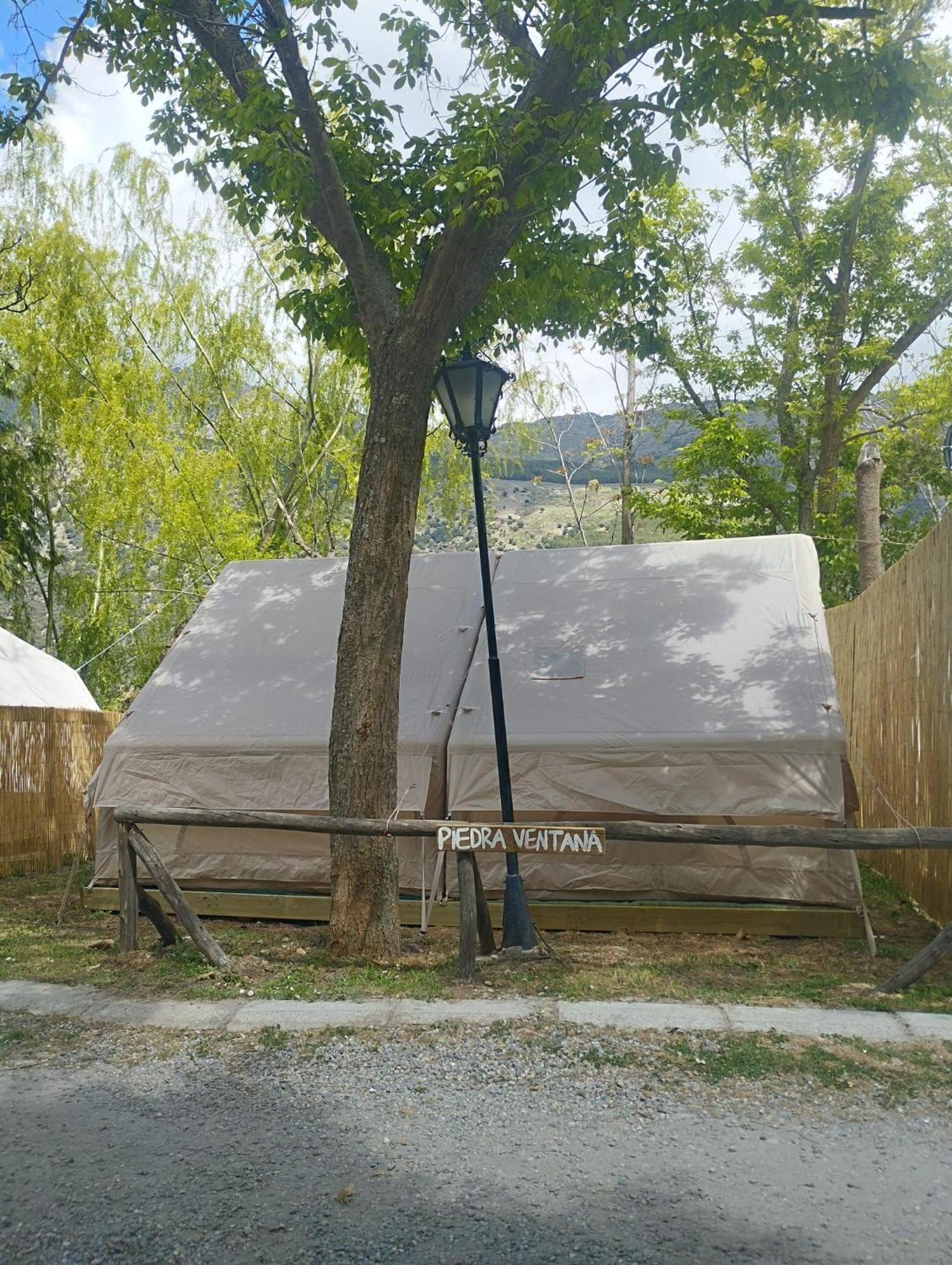 Camping เตรเวเลซ ภายนอก รูปภาพ